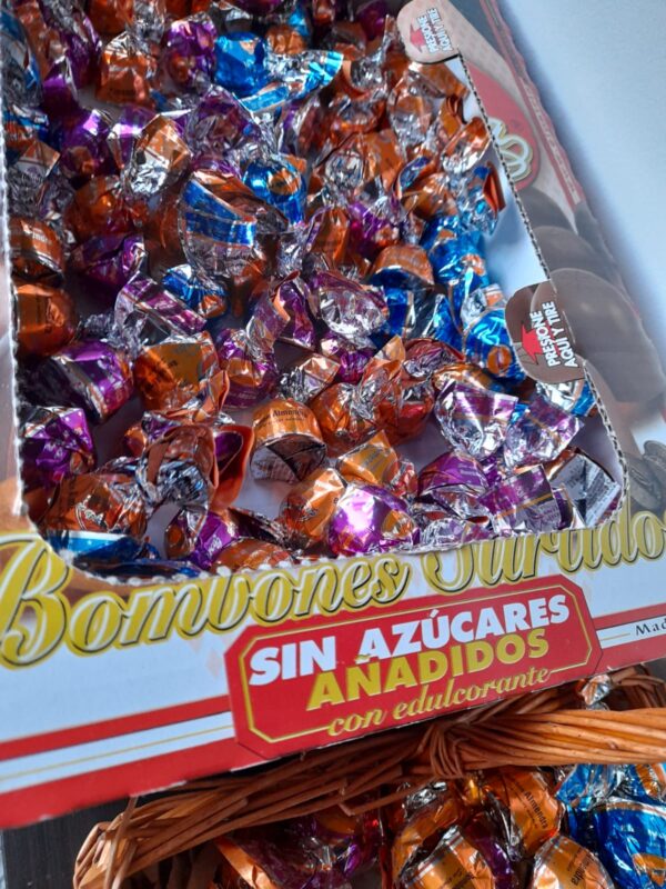 Bombones (moca, avellana y almendra)